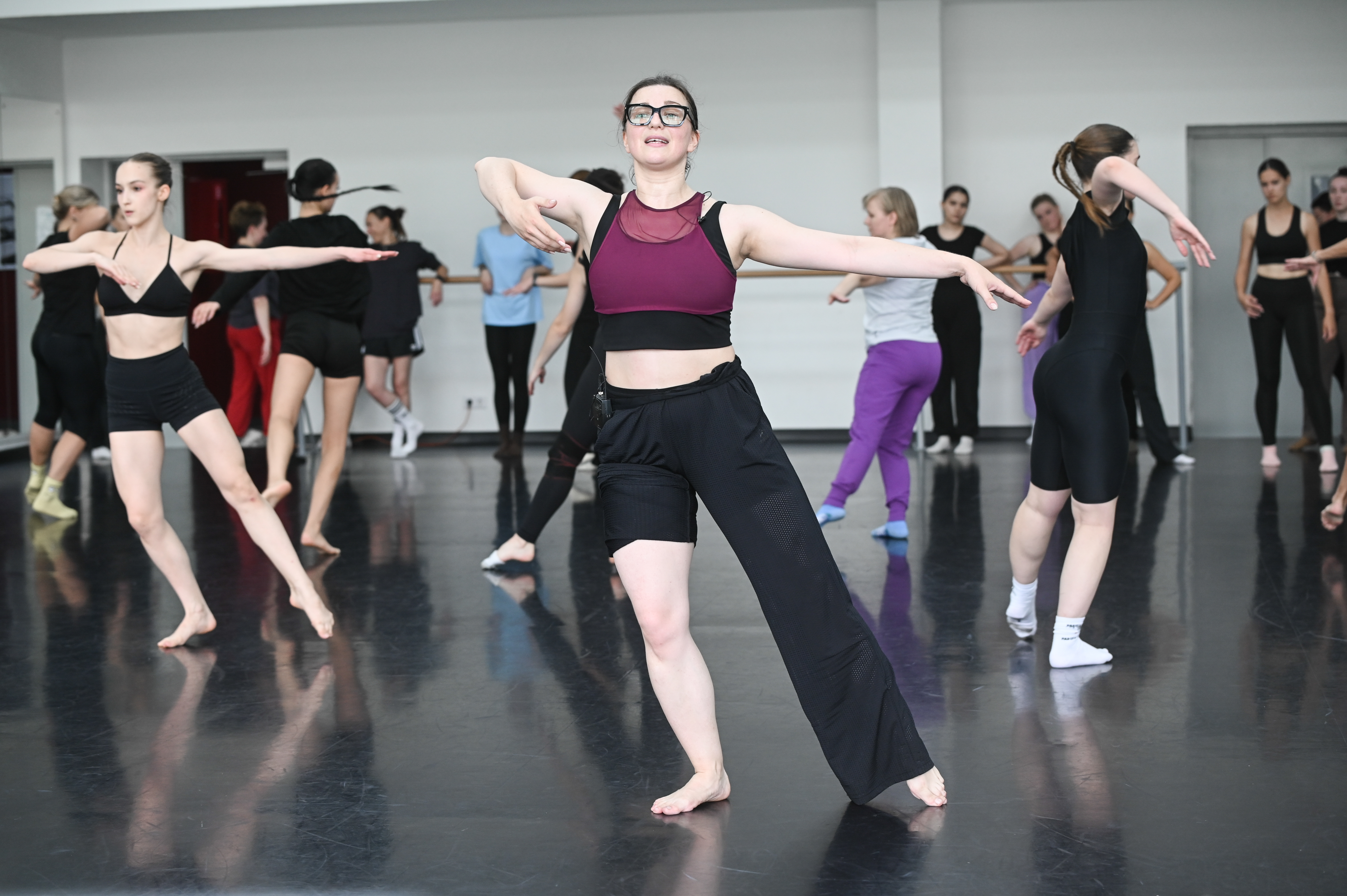 Лирический джаз. Особенности стиля на примере готовых комбинаций для продвинутых танцовщиков