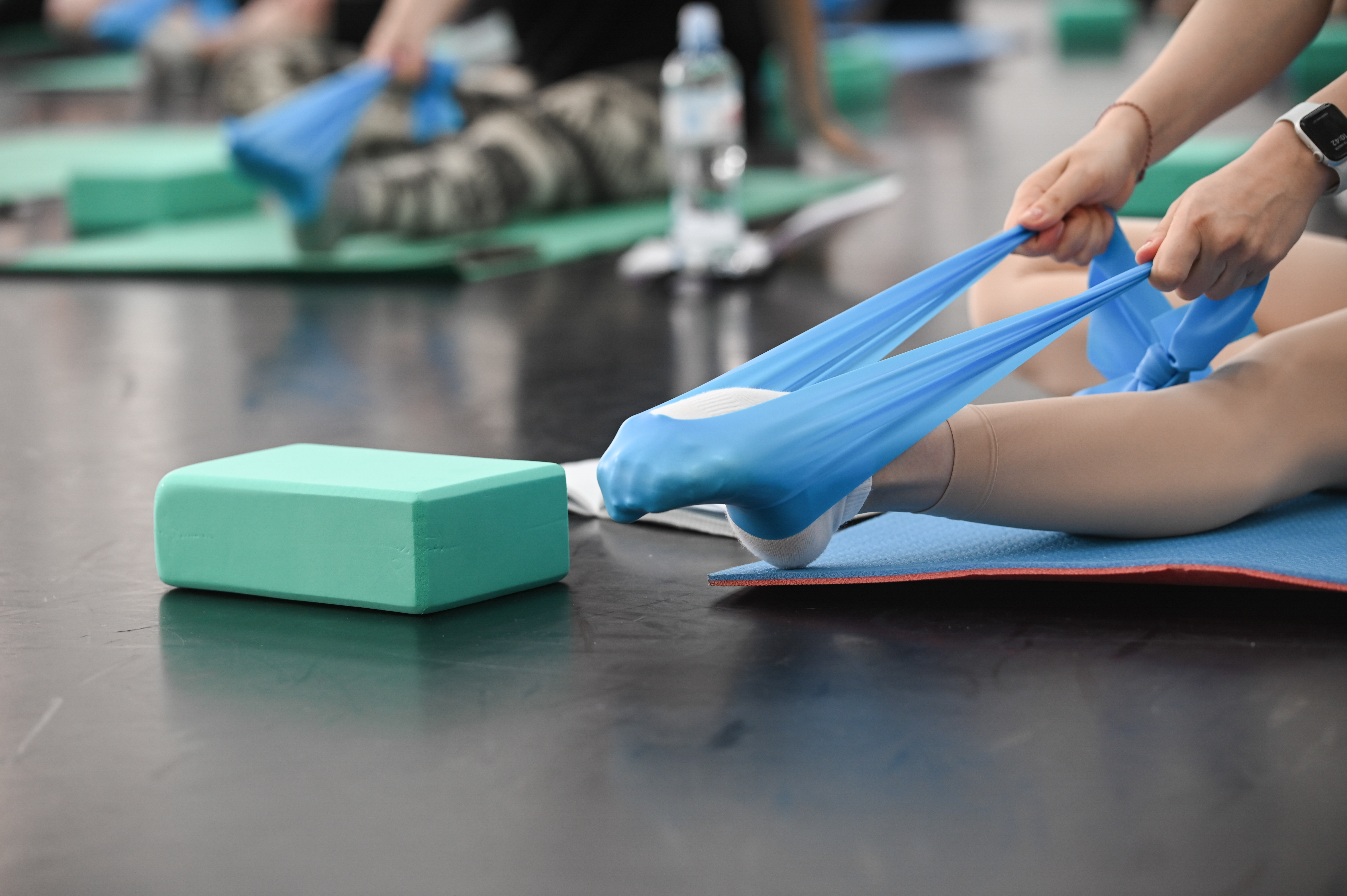 Развитие данных стопы и голеностопа. Комплексные упражнения с йога блоками и эластичной лентой