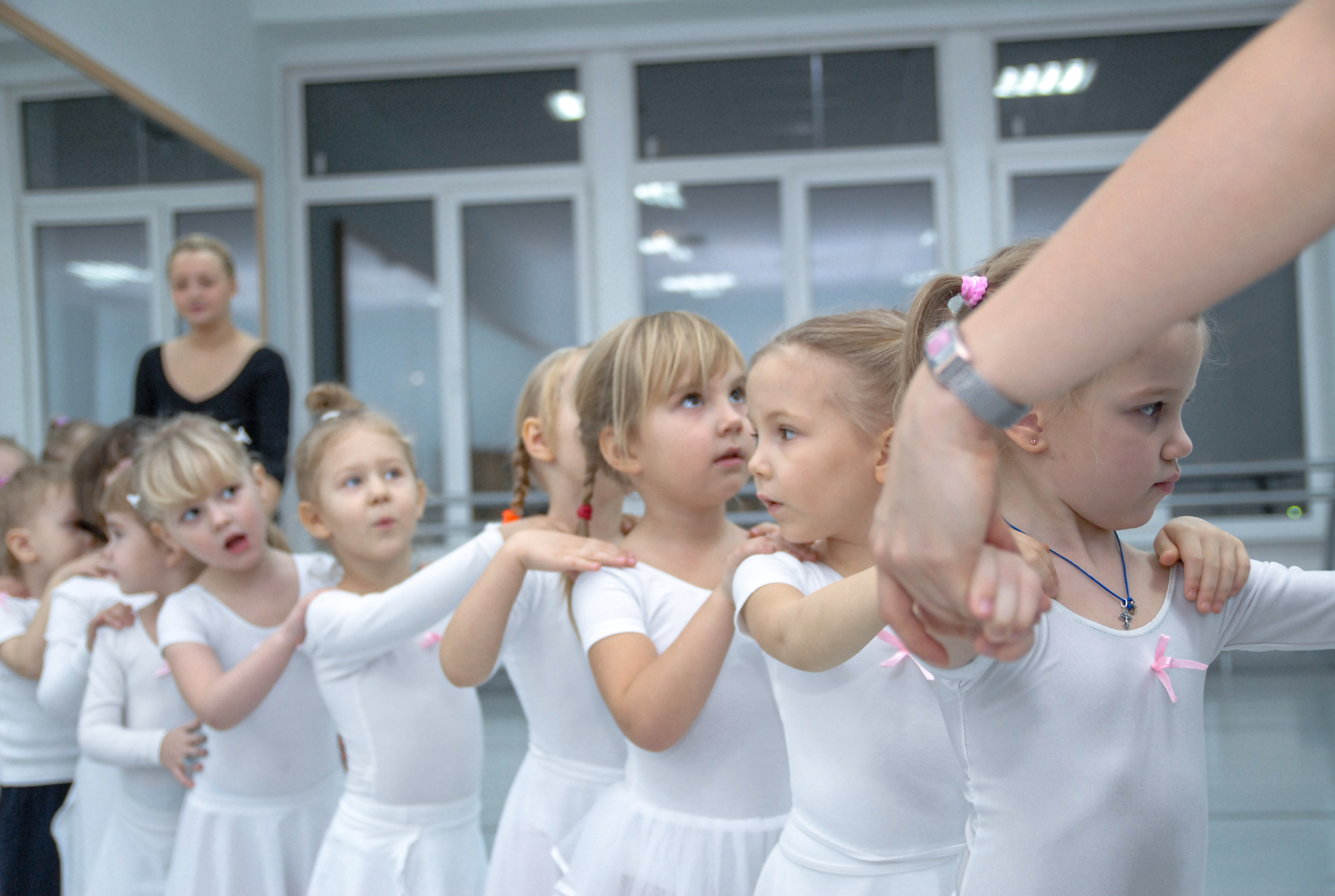 Детский танец: вариант урока, танцевальные зарисовки, импровизация для детей 3–7 лет